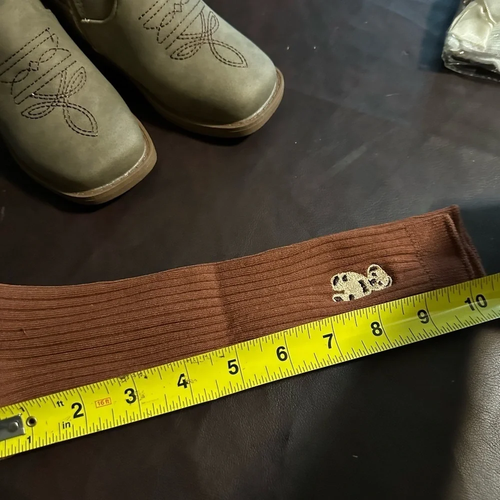 Brown Kids Socks with Bear Design. Toddler large. 7 to 10 shoe size